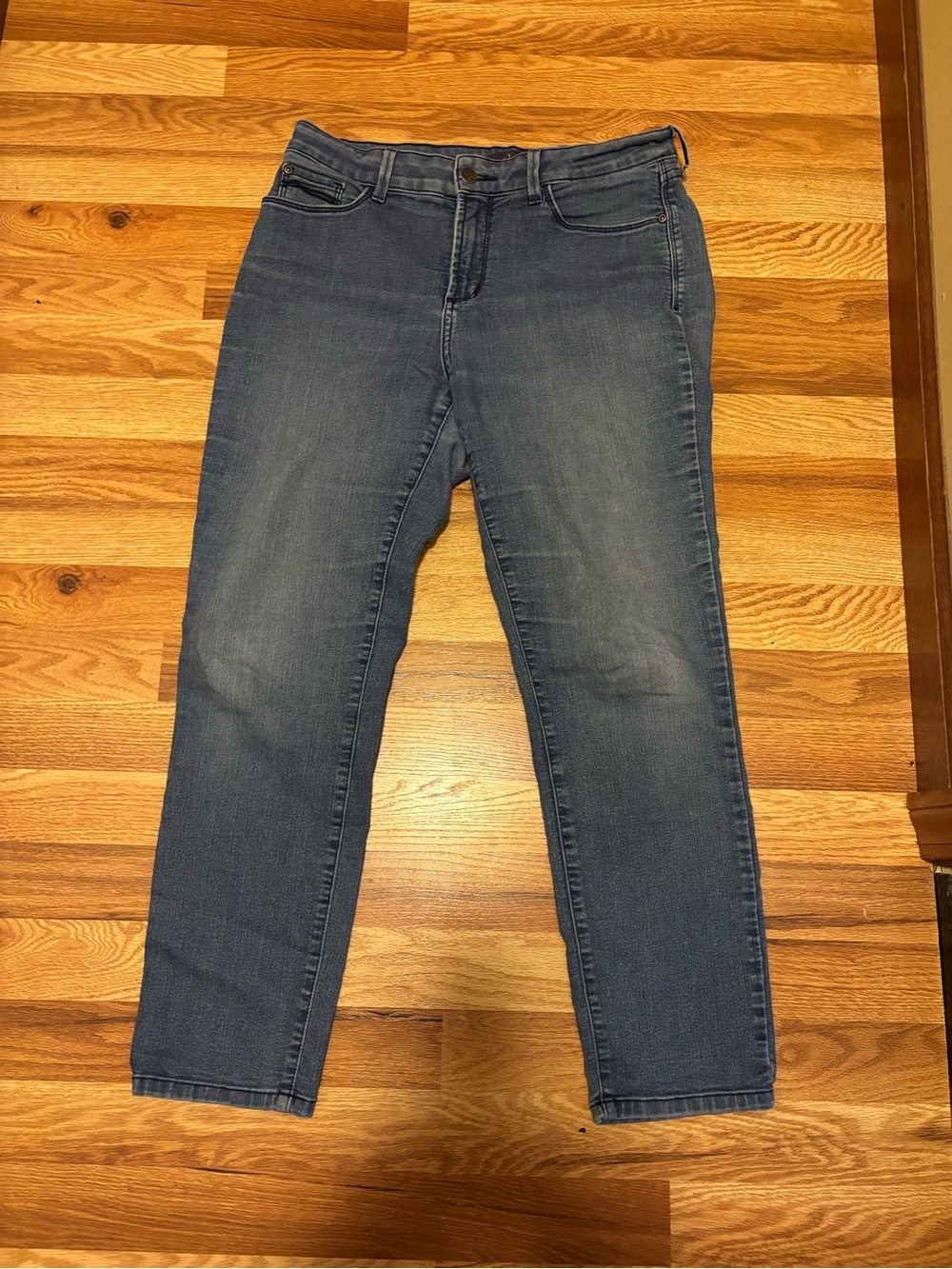 NYDJ jeans size 10 ankle length medium wash